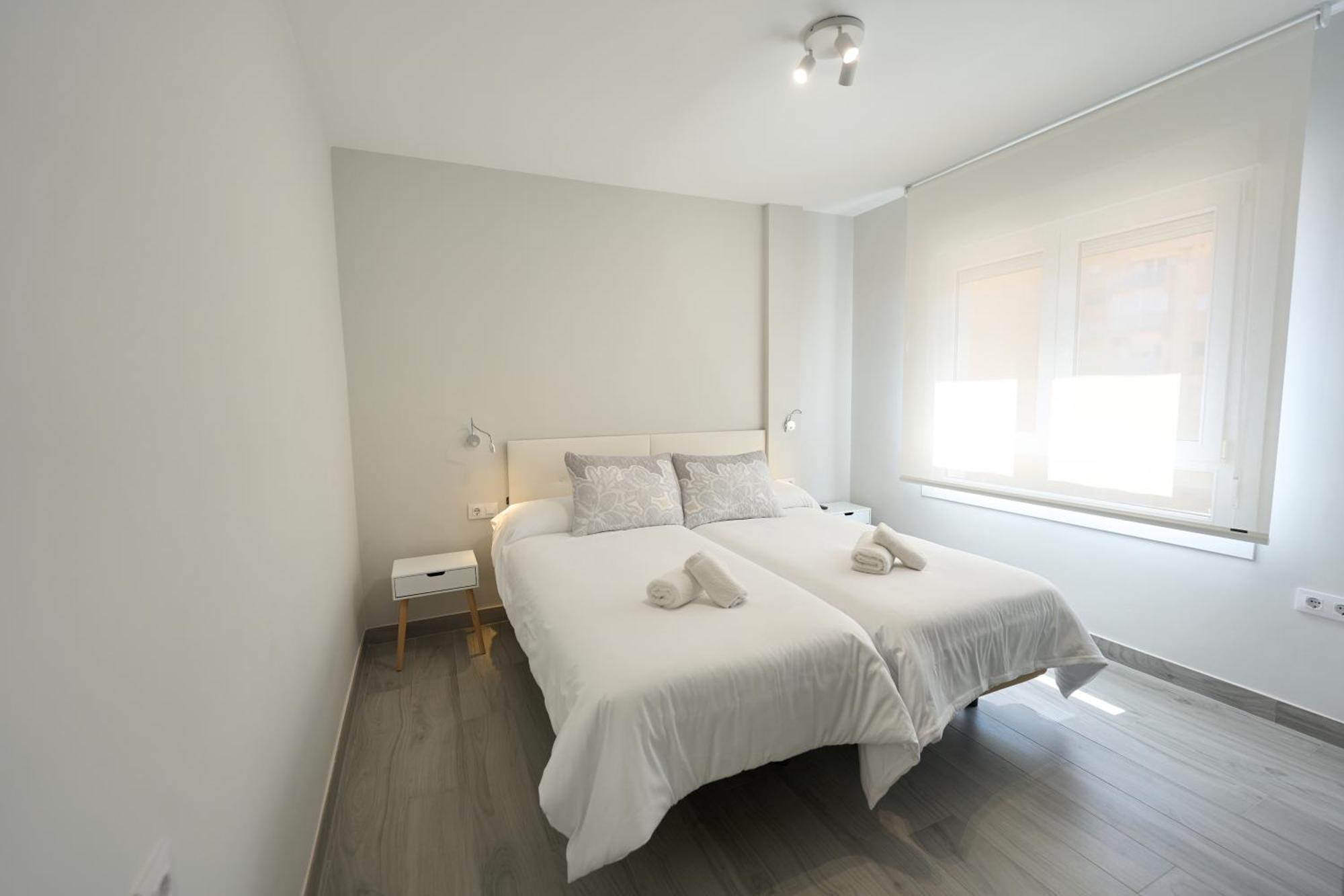 Paseo Maritimo - Apartamento A Estrenar, A Pie De Playa, Con 2 Banos Almería Esterno foto